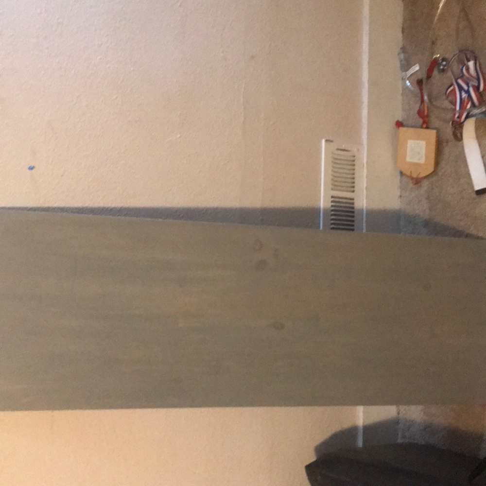 4 ft shelf Good condition